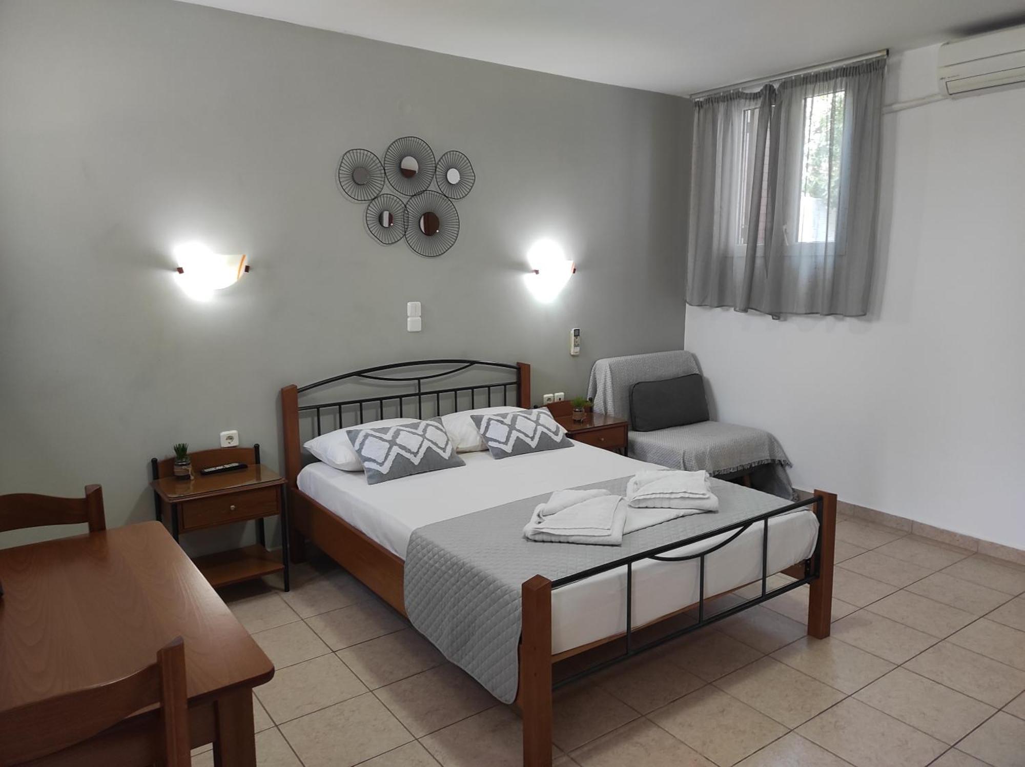 Vythos Daire Adamantas  Oda fotoğraf